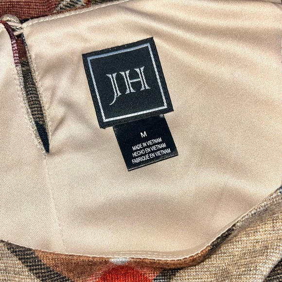 JH plaid dress with flare sleeves - Picture 5 of 5